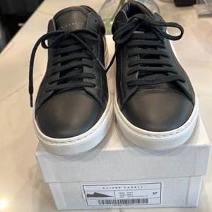 Oliver Cabell ladies black low sneakers. Made in Italy. Great padding. Size 37